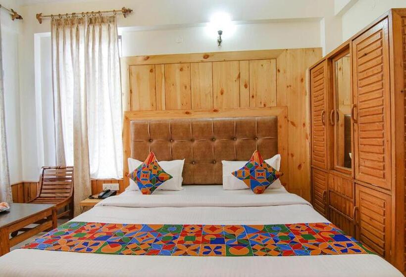 Superior Room, Greenwoods Inn