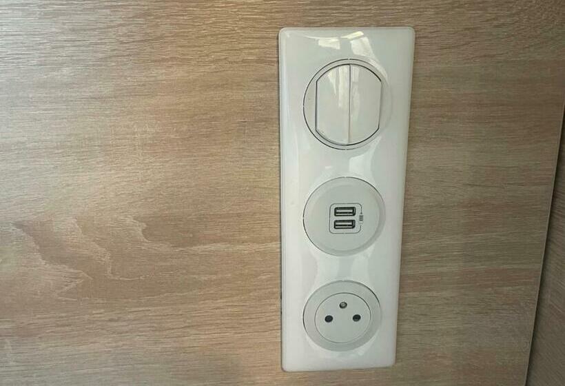 غرفة قياسية ثلاثية, My Kb Hôtel Montélimar