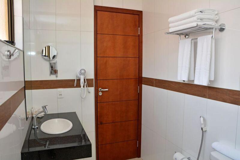 غرفة قياسية, Lis