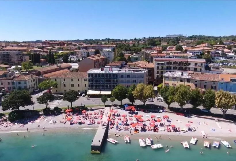 Comfort room with lake view, Riviera