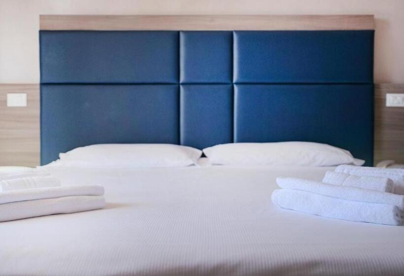 Comfort room with lake view, Riviera