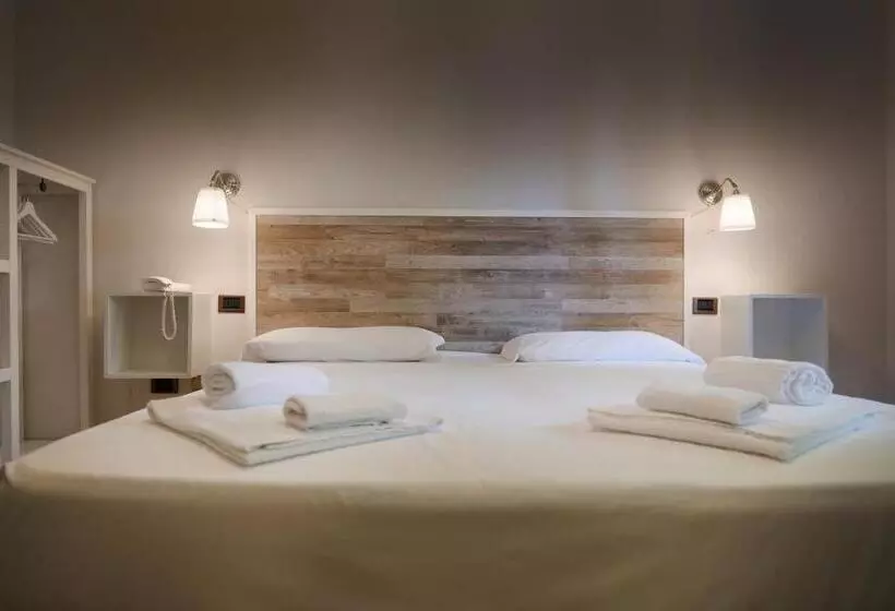 اتاق اکونومی, Riviera