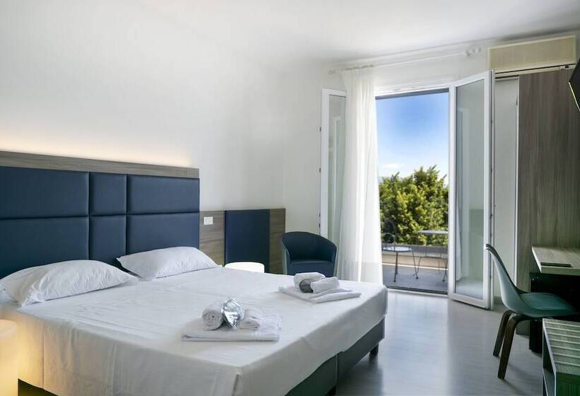 Comfort room with lake view, Riviera