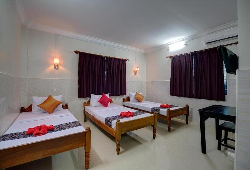 スタンダードトリプルルーム, Siem Reap Pub Hostel