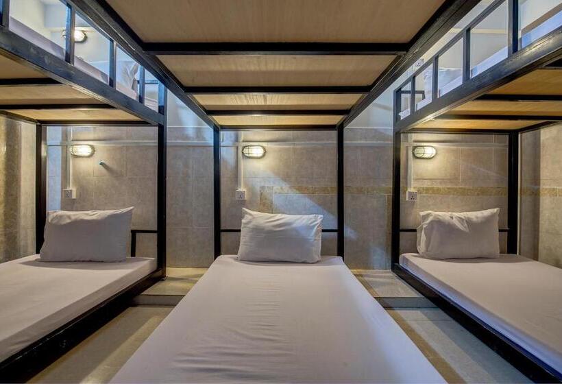 ルームシェアのワンベッド, Siem Reap Pub Hostel