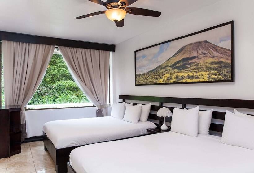 高品质的四人房间, Tifakara Boutique Hotel & Birding Oasis