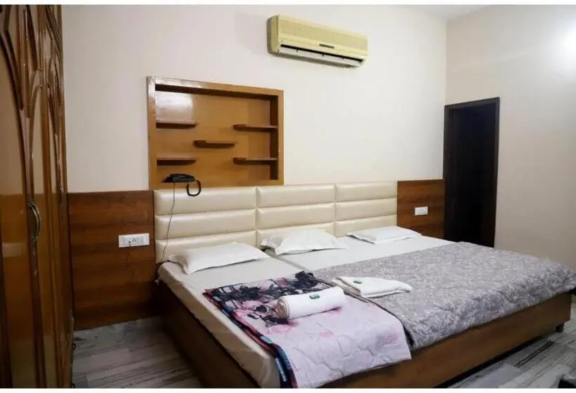 Chambre Triple Deluxe, Rk Lodge