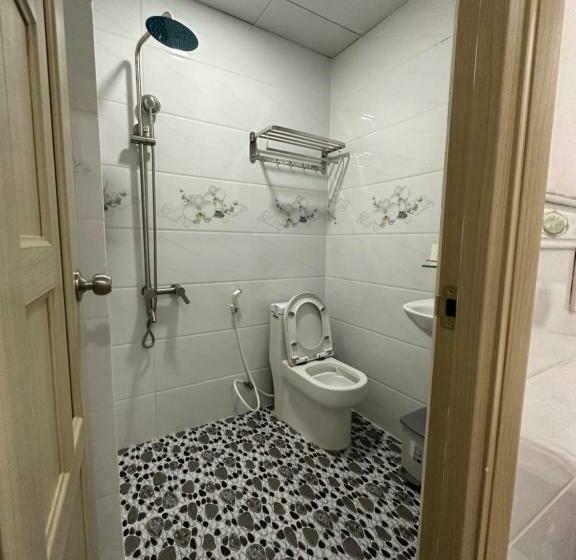 اتاق استاندارد, Trang Huy