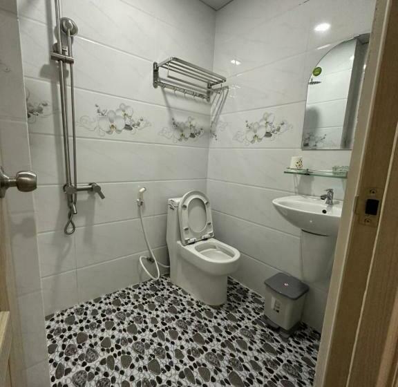 اتاق استاندارد, Trang Huy