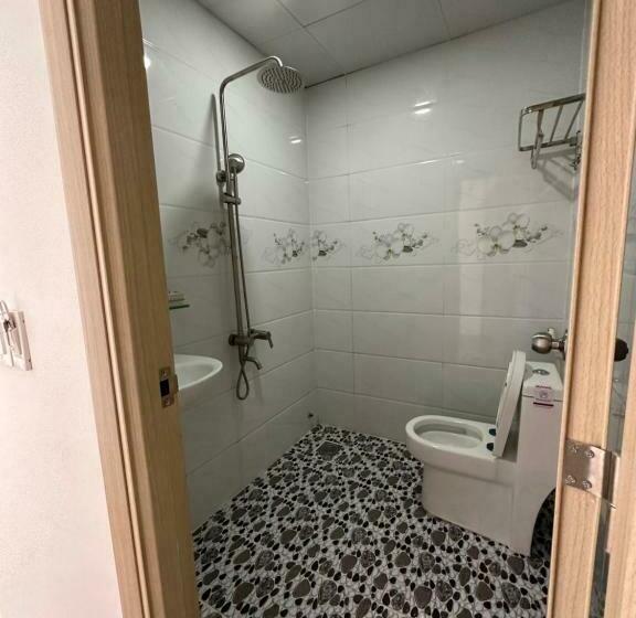 Deluxe Suite King Bed, Trang Huy