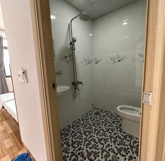 Deluxe Suite King Bed, Trang Huy