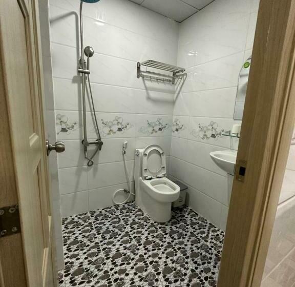 Deluxe Suite King Bed, Trang Huy