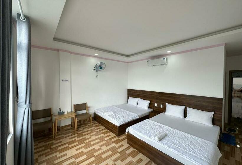 اتاق استاندارد چهار تخته, Trang Huy