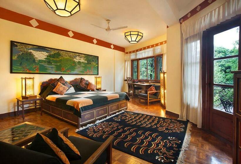 高级大房间, Norling House