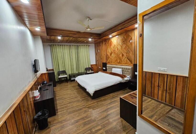 غرفة قياسية سرير كينج, Ziro Valley Resort