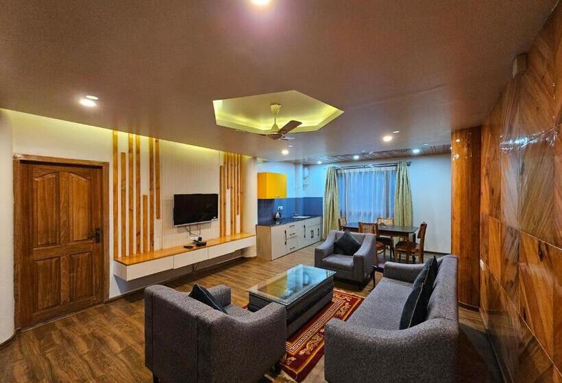 جناح سوبيريور, Ziro Valley Resort