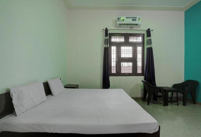 غرفة كلاسيكية ثلاثية, Oyo 81376 Hotel Sleep In