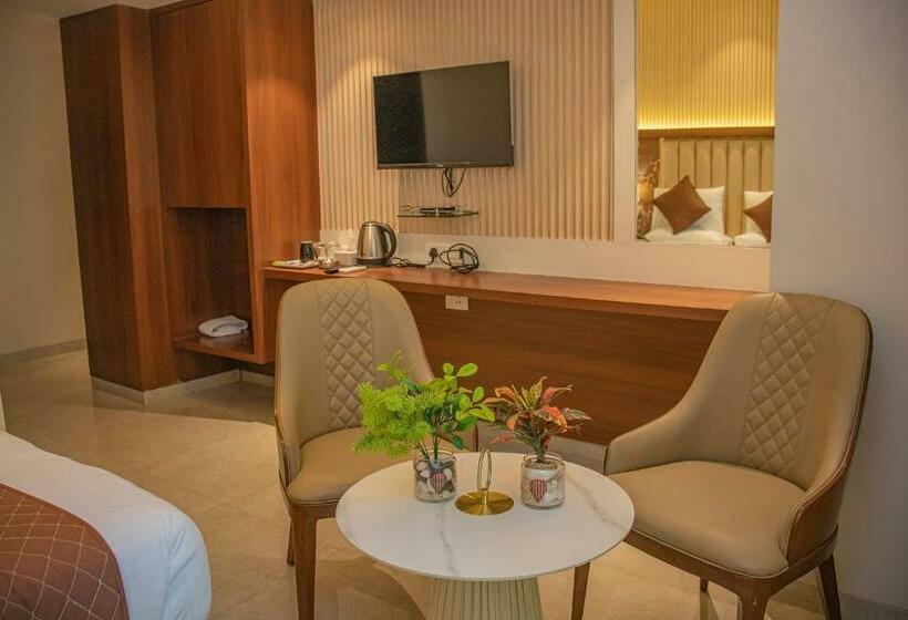 带按摩浴盆的套房, Czar Inn   Vashi Navi Mumbai