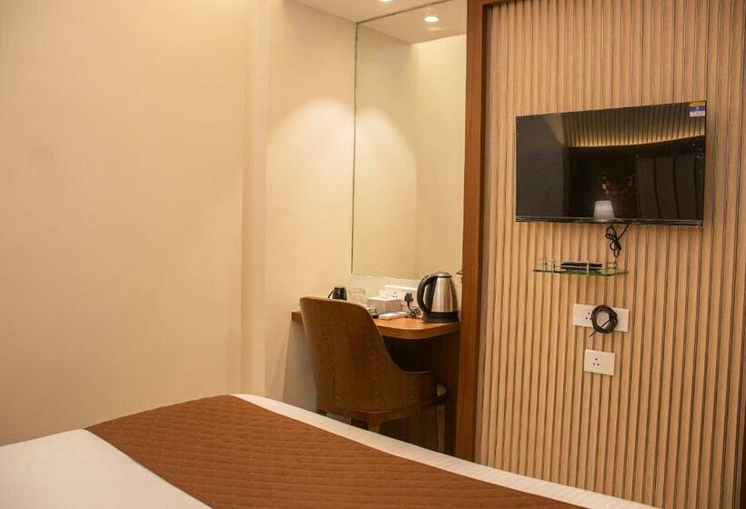 带大床的豪华间, Czar Inn   Vashi Navi Mumbai