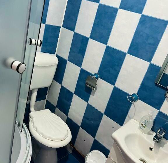 스탠다드 룸 킹사이즈 침대, Casa Anca și Nicușor