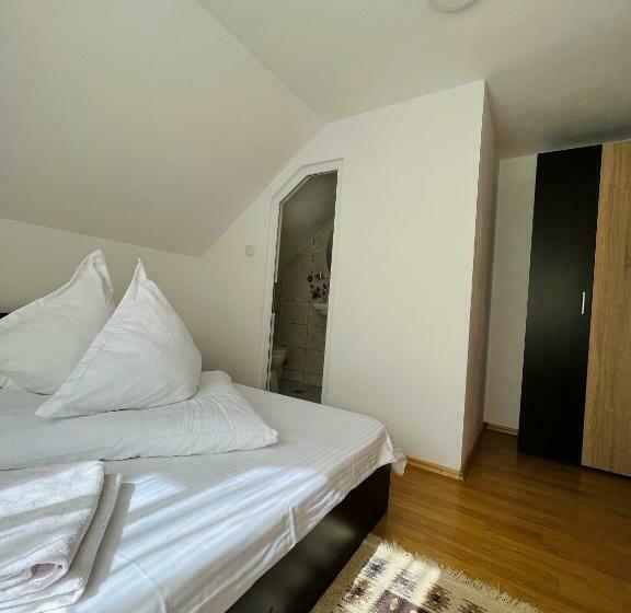 Номер Deluxe, Casa Anca și Nicușor