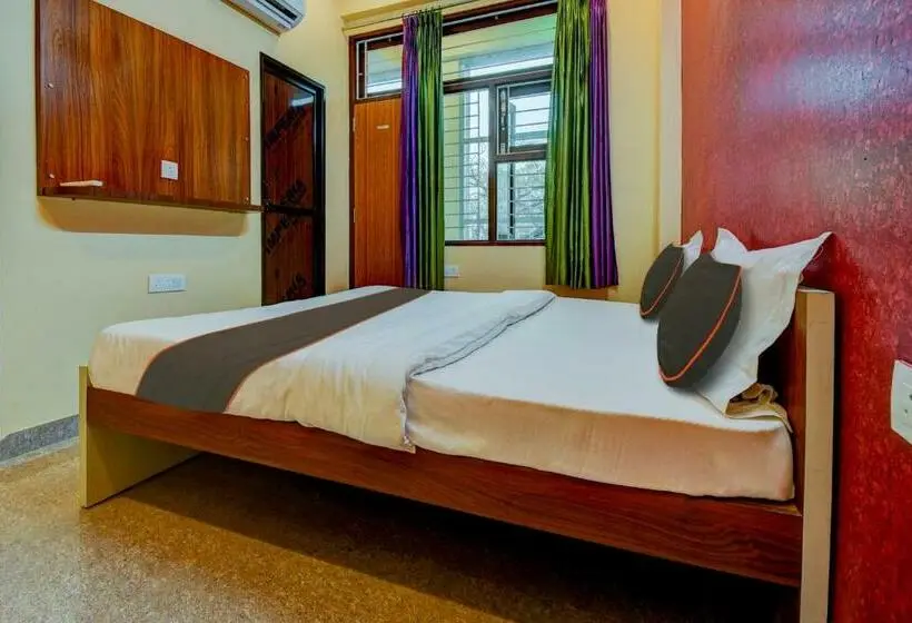Classic Kolmen Hengen Huone, Oyo Flagship Hotel Mohi Palace