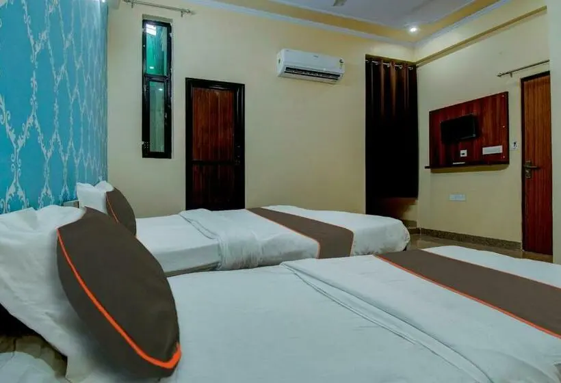 Classic Kolmen Hengen Huone, Oyo Flagship Hotel Mohi Palace