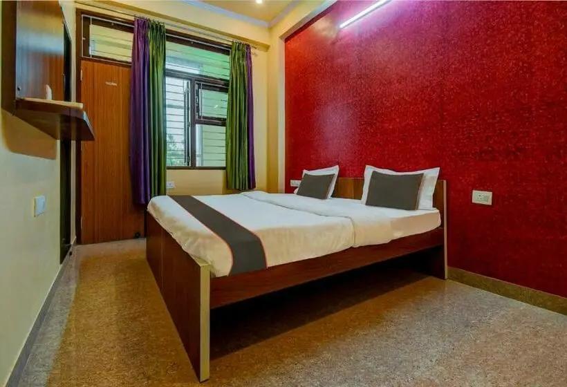 Classic Kolmen Hengen Huone, Oyo Flagship Hotel Mohi Palace