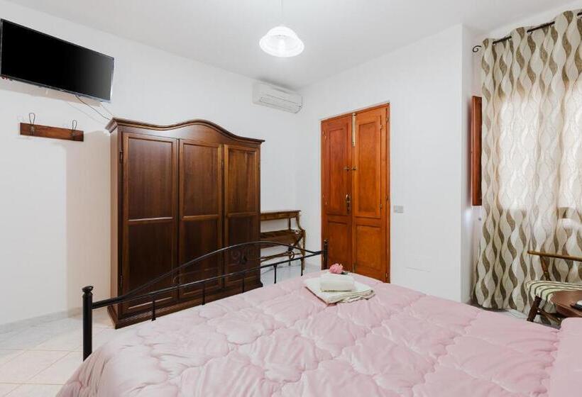 غرفة قياسية, Il Corbezzolo