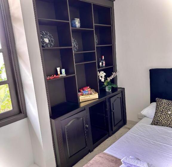 Standaardkamer met Gedeelde Badkamer, The View Hostel & Lounge