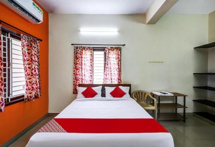 スタンダードルーム, O Vaishnavi Stays