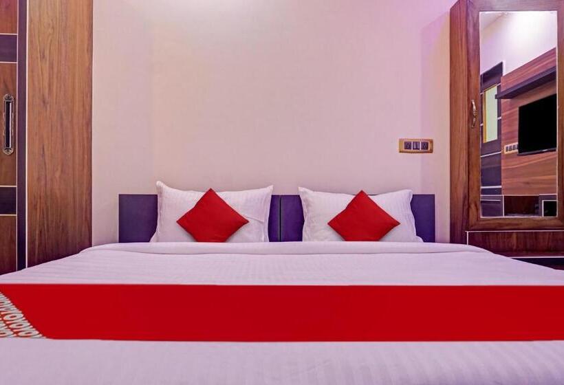 三人经典房间, O Classic Square