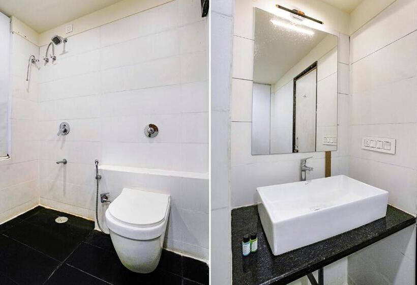 デラックスルーム, Fabhotel The Nashik Inn   Nr Vijay Mamta Theatre, Nashik Road