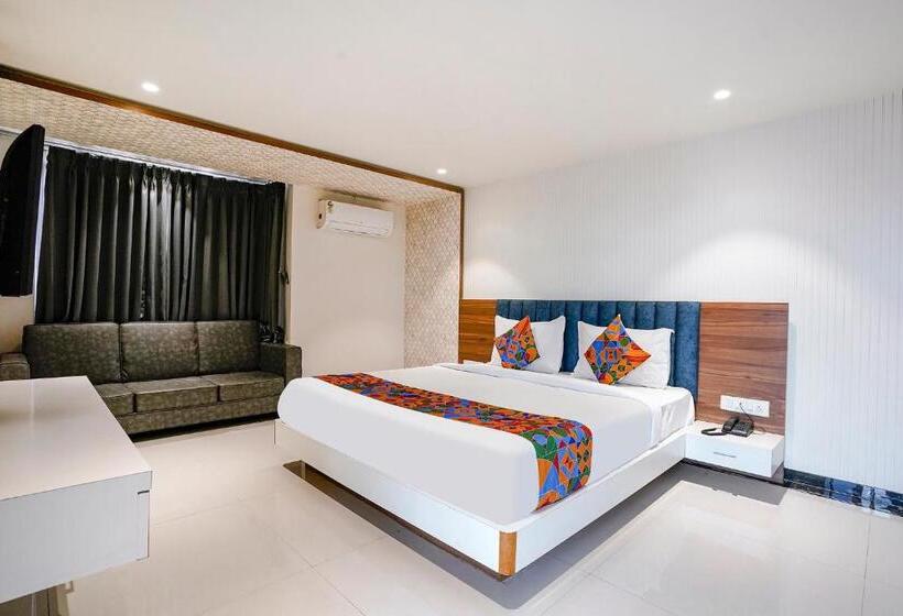 Номер Deluxe, Fabhotel The Nashik Inn   Nr Vijay Mamta Theatre, Nashik Road
