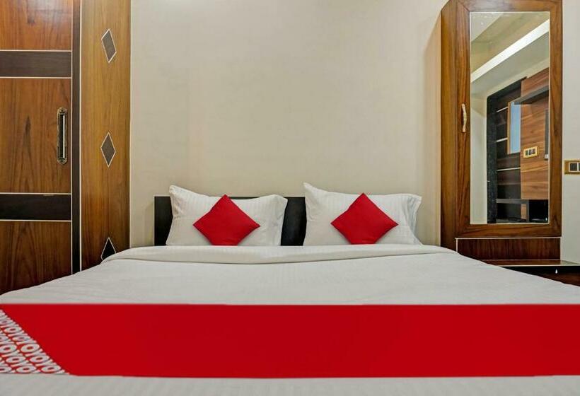 三人经典房间, O Classic Square