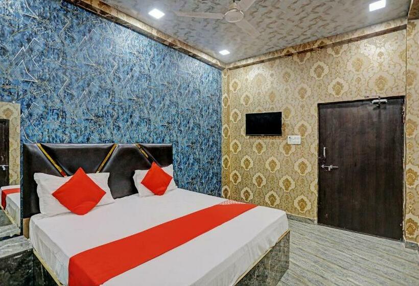 חדר קלאסי לשלושה, Oyo Flagship Hotel New Jagrani Palace