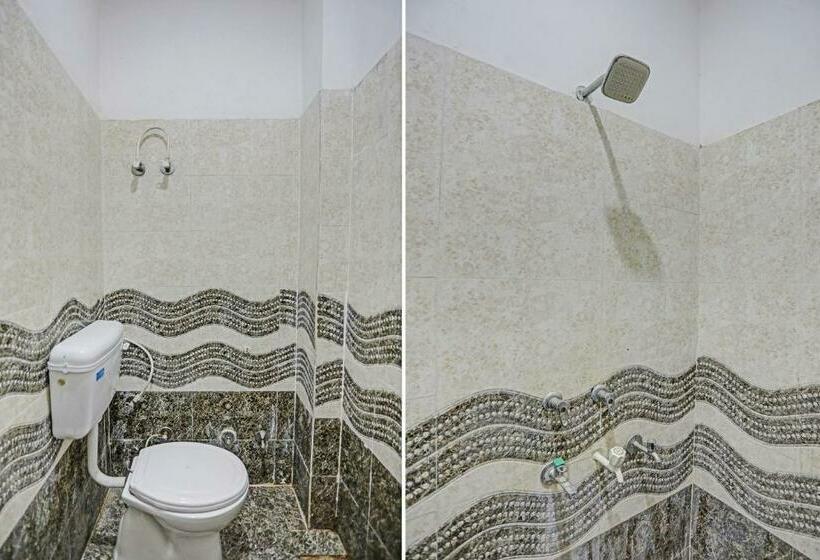 חדר קלאסי לשלושה, Oyo Flagship Hotel New Jagrani Palace