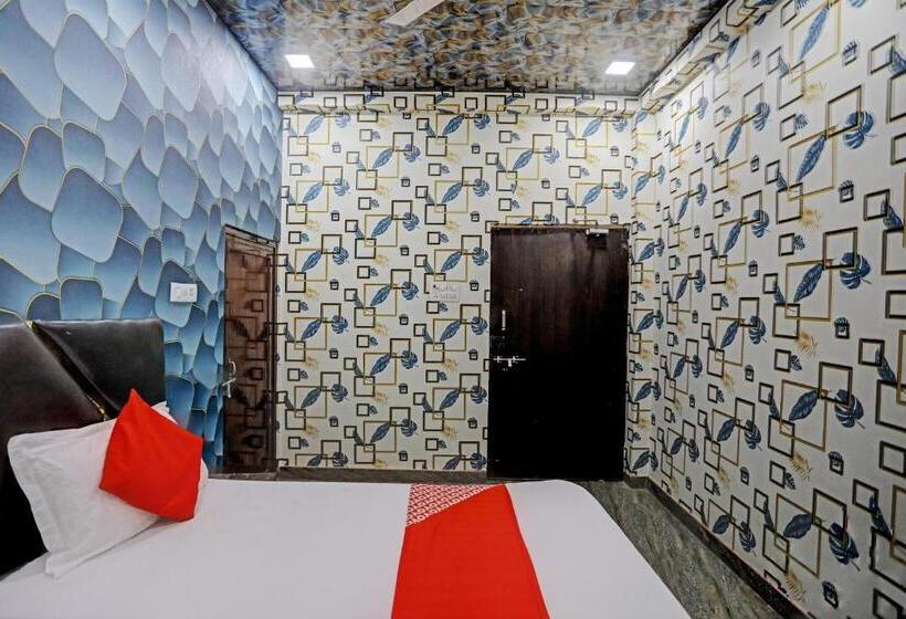 Трехместный Номер Классика, Oyo Flagship Hotel New Jagrani Palace