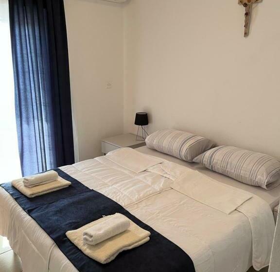 اتاق استاندارد با بالکن, B&b Family Ostojić