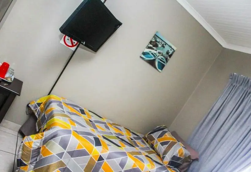 Economy-huone, Philile Guest House