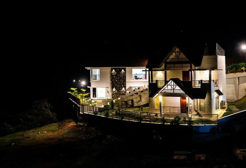 بنجلو عائلى, Eagles Glide Hotels & Resorts