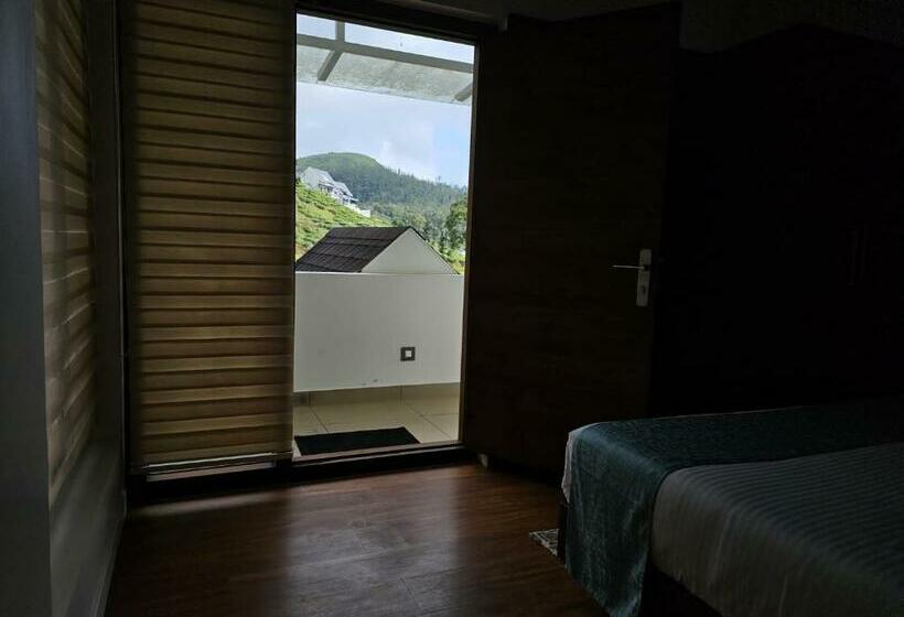 بنجلو عائلى, Eagles Glide Hotels & Resorts