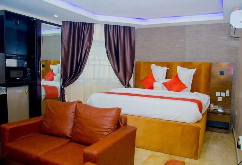 استودیوی لوکس, No 95 Suites Vi