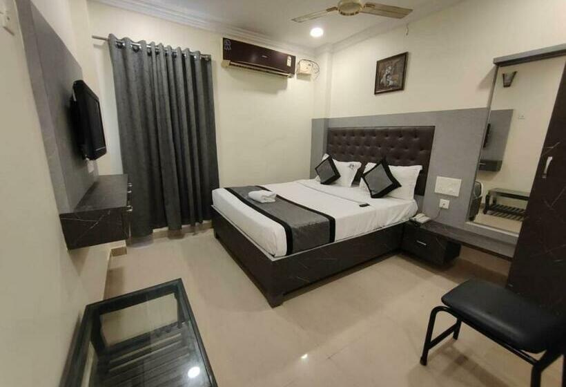 اتاق استاندارد, Vighneshwara Inn