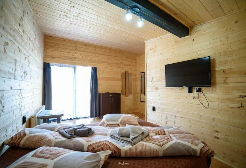 标准间带阳台, Cabana Din Vale Arieseni Apuseni