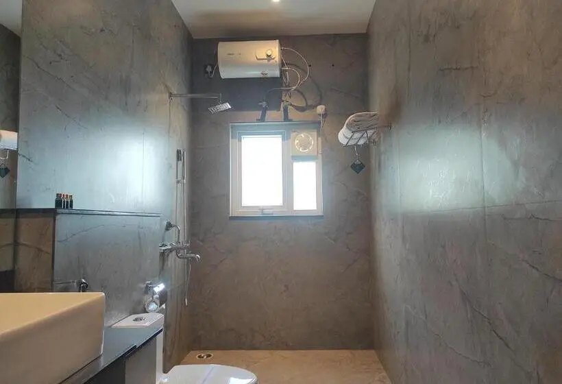 デラックスルーム, The Dibrugarh Resort
