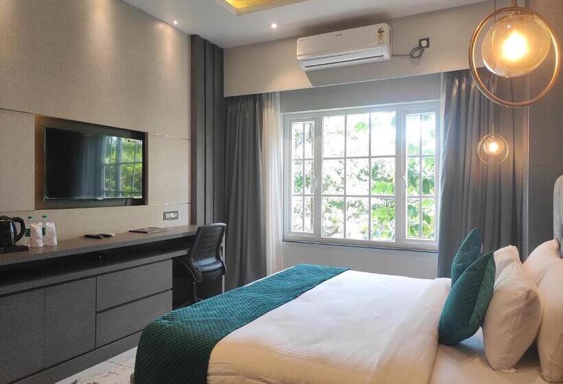 Номер Deluxe, The Dibrugarh Resort