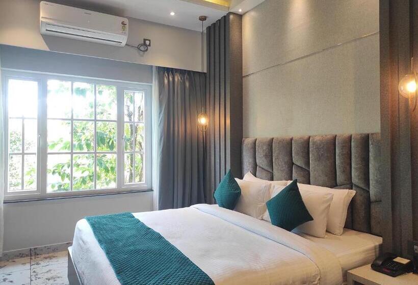 اتاق لوکس, The Dibrugarh Resort