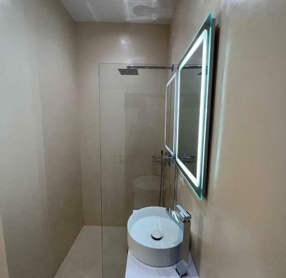 シングルデラックスルーム, Mare Rooms Vlore