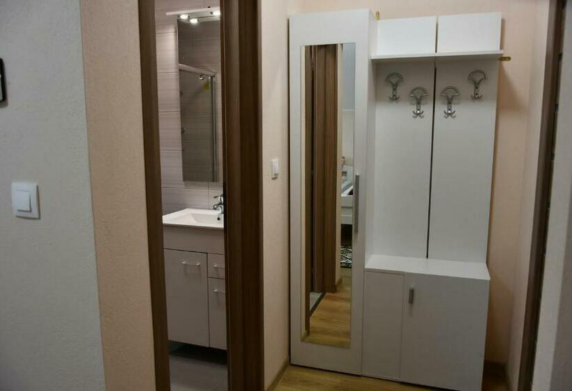 غرفة قياسية, Terra Panzió